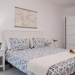 Frontline 25, Modern Coastal Design With Amazing Views Βίλα