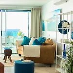 Βίλα Frontline 25, Modern Coastal Design With Amazing Views *