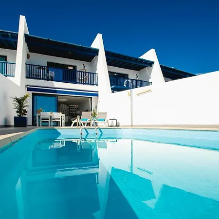 Frontline 25, Modern Coastal Design With Amazing Views فيلة