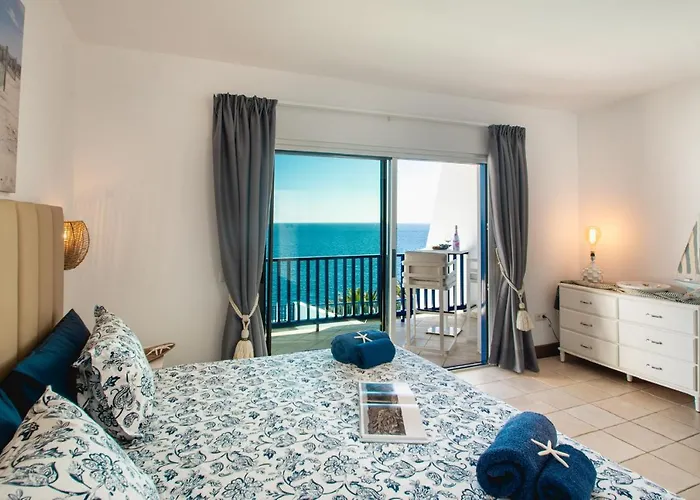 Frontline 25, Modern Coastal Design With Amazing Views וילה פוארטו קאלרו