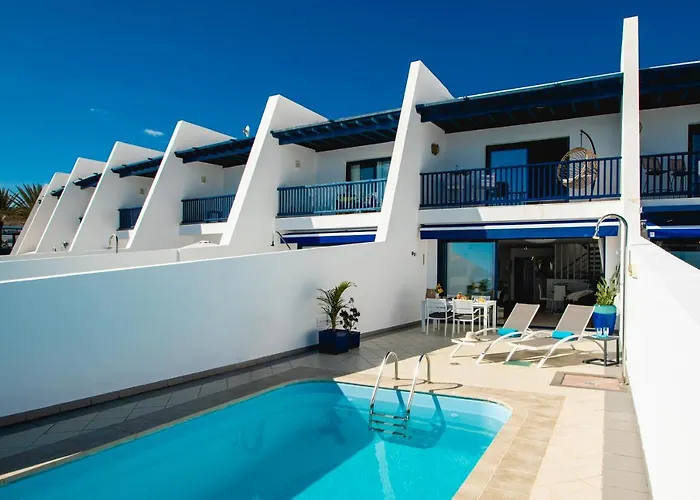 וילה Frontline 25, Modern Coastal Design With Amazing Views