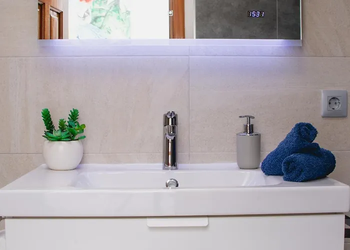 Frontline 25, Modern Coastal Design With Amazing Views * פוארטו קאלרו