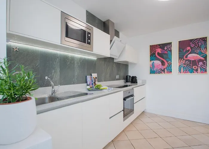 Frontline 25, Modern Coastal Design With Amazing Views וילה *