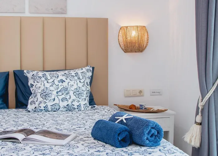 Frontline 25, Modern Coastal Design With Amazing Views