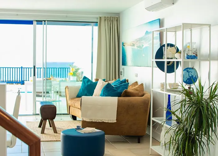 Villa Frontline 25, Modern Coastal Design With Amazing Views *