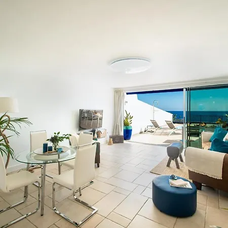 Frontline 25, Modern Coastal Design With Amazing Views Вилла Пуэрто-Калеро